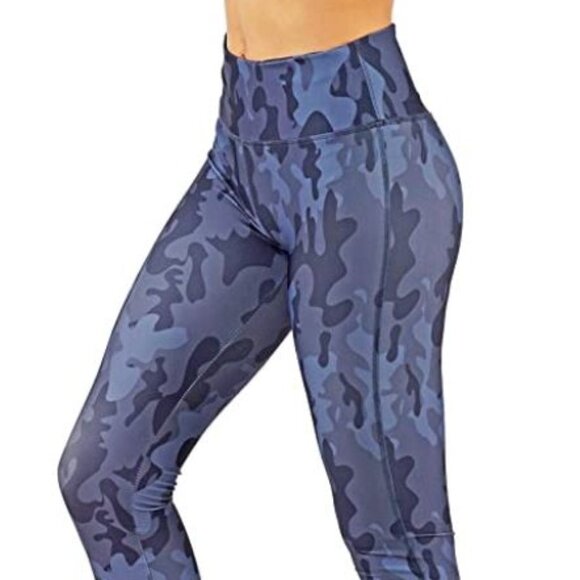 Other - Camouflage Yoga Capr leggings capri V shaped back